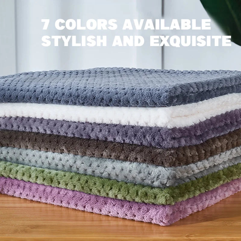 Soft Plush Pet Blanket – Washable Dog & Cat Sofa Pad