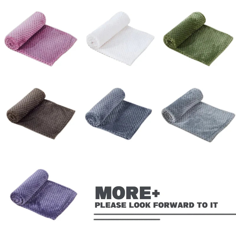 Soft Plush Pet Blanket – Washable Dog & Cat Sofa Pad