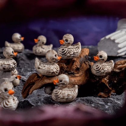 Gothic Skeleton Duck Figurines – Resin Miniatures for Halloween, Desk & DIY Decor
