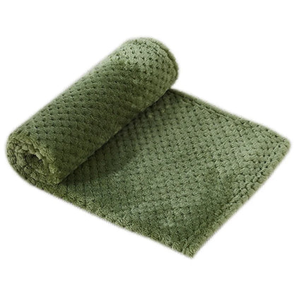 Soft Plush Pet Blanket – Washable Dog & Cat Sofa Pad